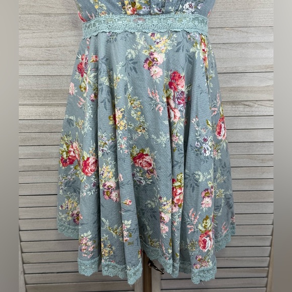 YUMI BOUTIQUE Mini Sleeveless Sundress Blue Cottage Floral -Small - Picture 3 of 4